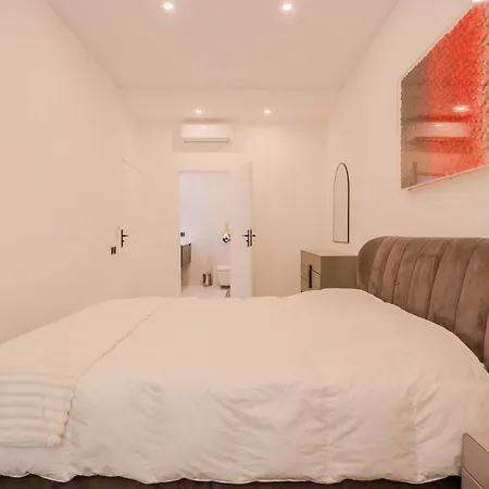 Paganini 3bd Апартаменты *