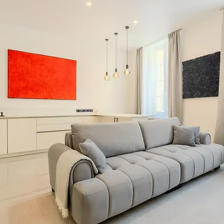 Paganini 3bd 公寓 *